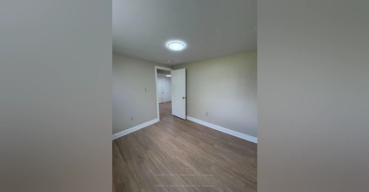 3404 Monica Drive N, Mississauga, ON, L4T 3E7 - 7