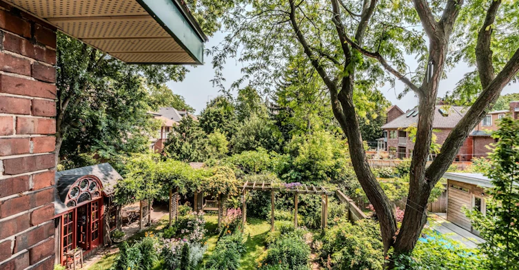 Main-295 Indian Road, Toronto, ON, M6R 2X5 - 25
