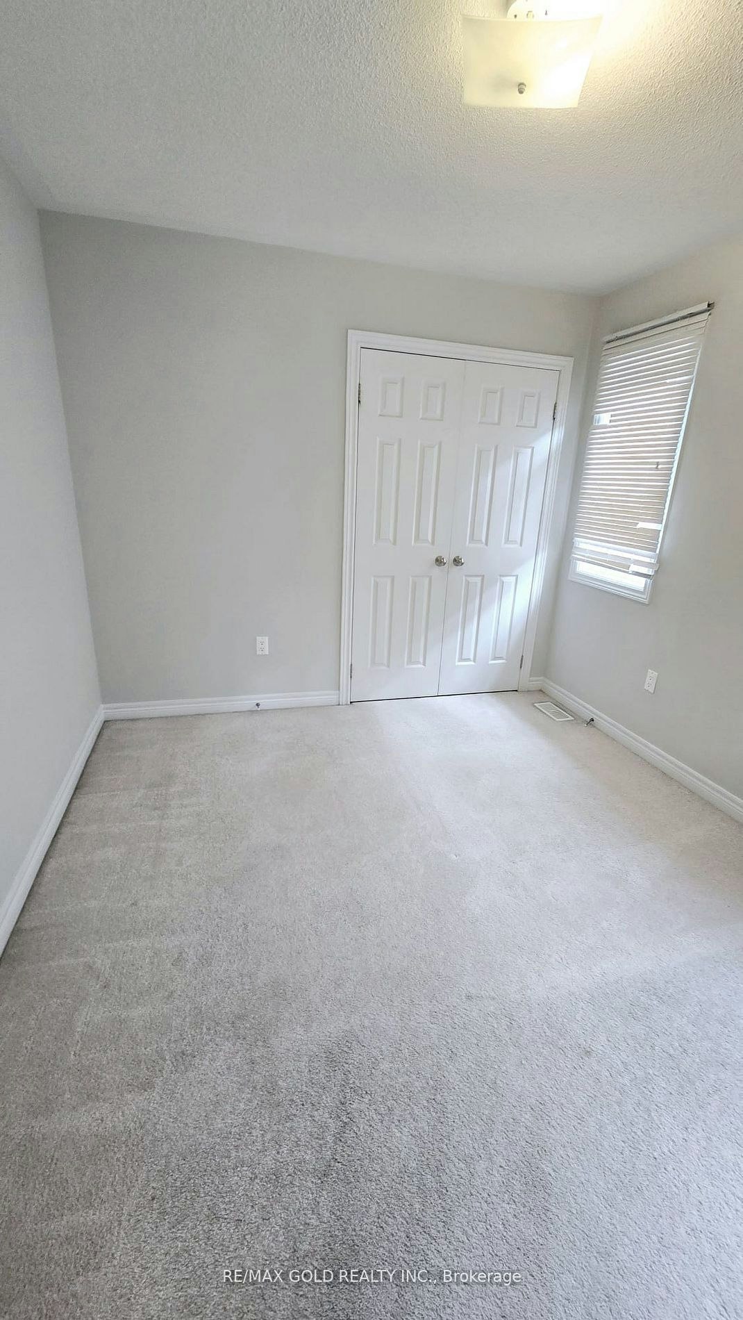 698 Megson Terrace, Milton, ON, L9T 8K5 - 6