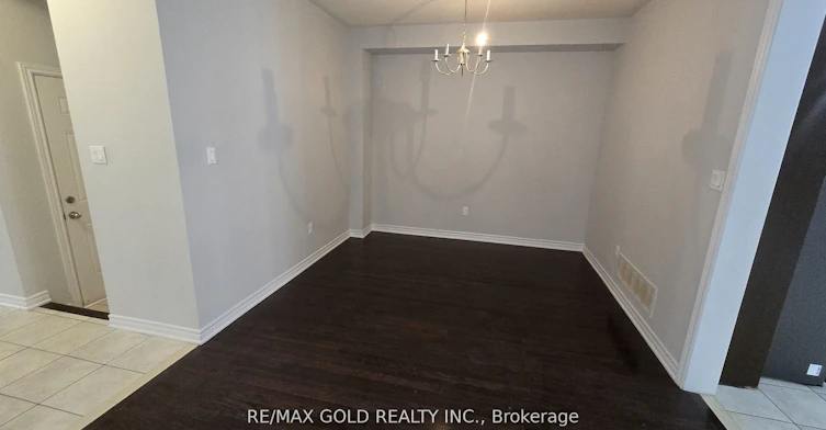 698 Megson Terrace, Milton, ON, L9T 8K5 - 4