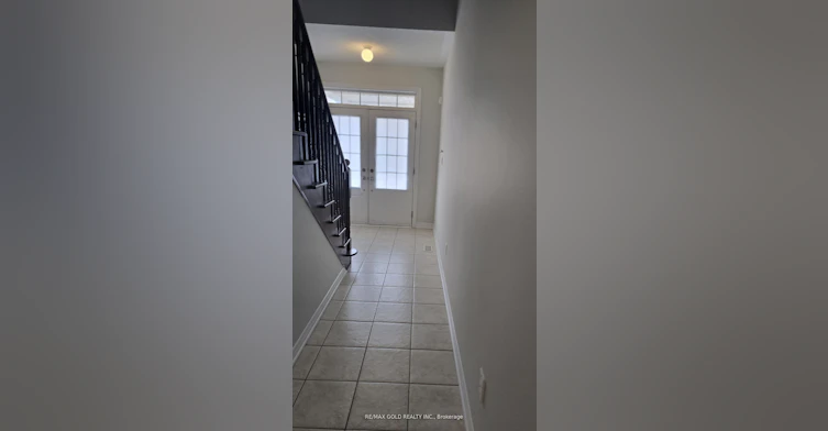 698 Megson Terrace, Milton, ON, L9T 8K5 - 2