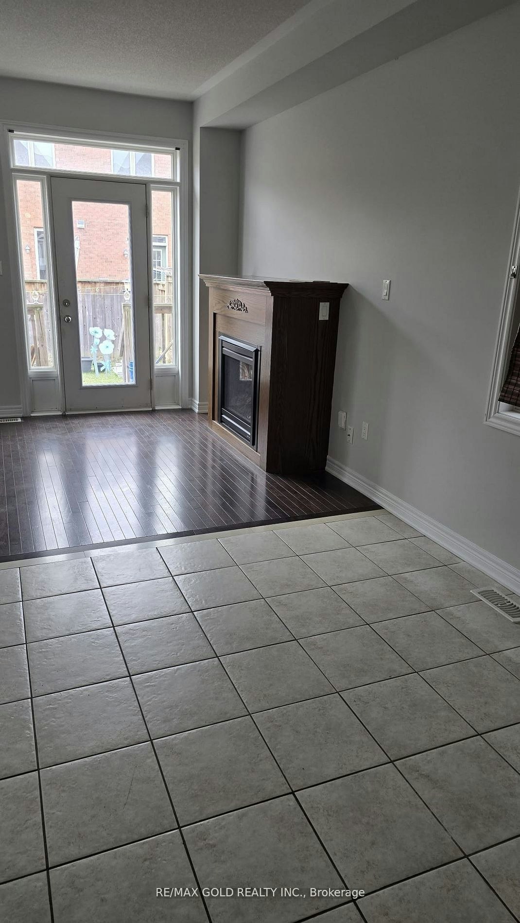 698 Megson Terrace, Milton, ON, L9T 8K5 - 3