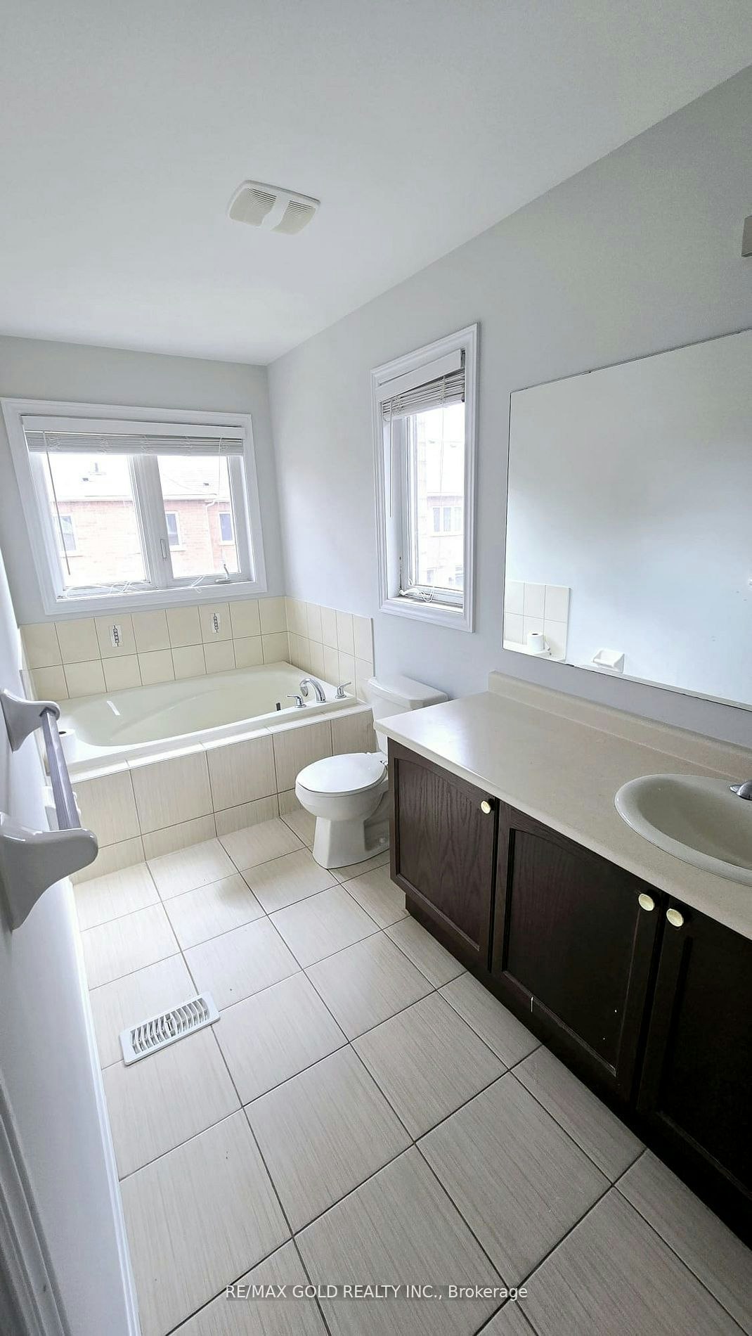 698 Megson Terrace, Milton, ON, L9T 8K5 - 13