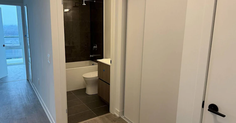 1101-220 Missinnihe Way, Mississauga, ON, L5H 0A9 - 3