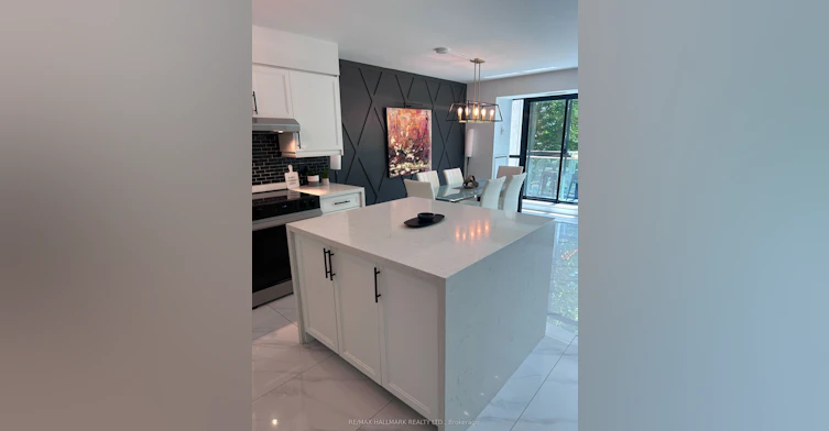 201-200 Manitoba Street, Toronto, ON, M8Y 3Y9 - 4