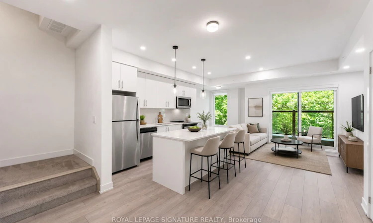 17-3492 Widdicombe Way