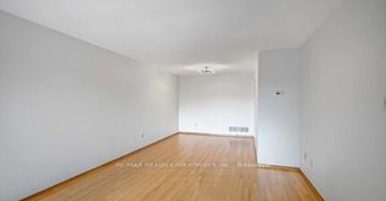 100 Antigua Road, Mississauga, ON, L5B 2T6 - 3