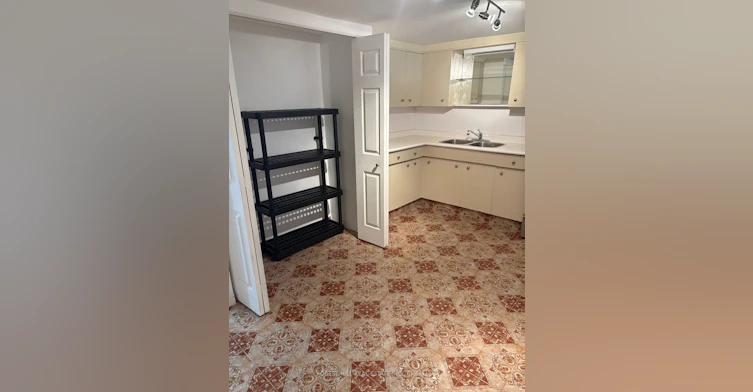 Lower-35 Mcadam Avenue, Toronto, ON, M6A 1S5 - 3