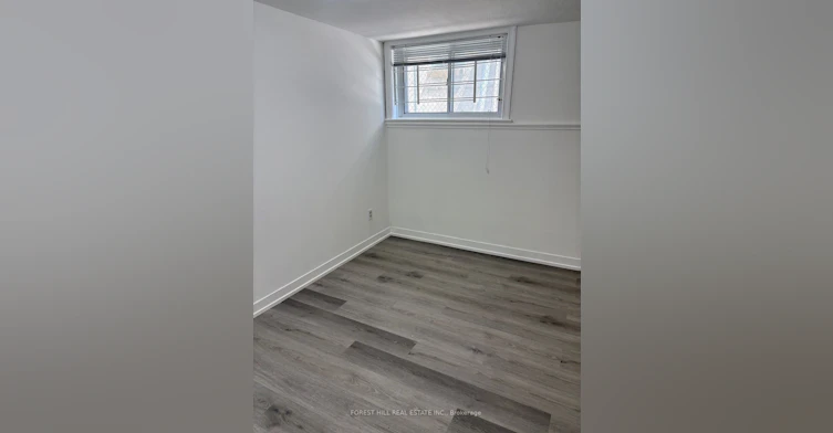 Lower-35 Mcadam Avenue, Toronto, ON, M6A 1S5 - 9