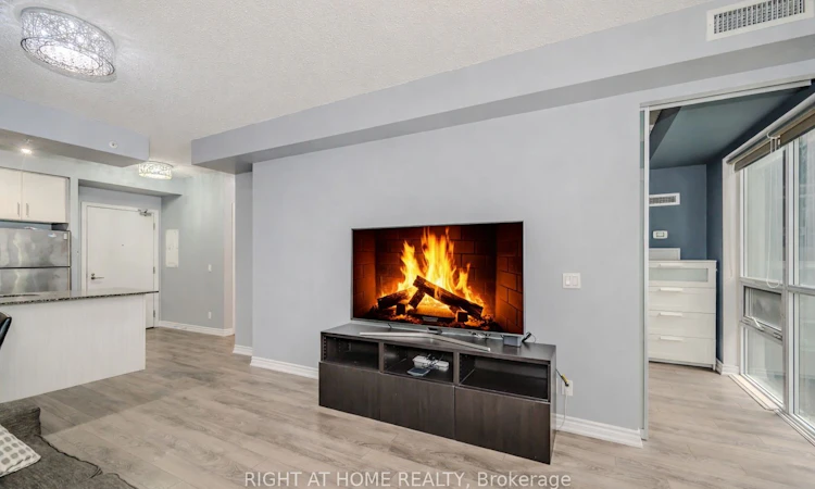 917-15 James Finlay Way