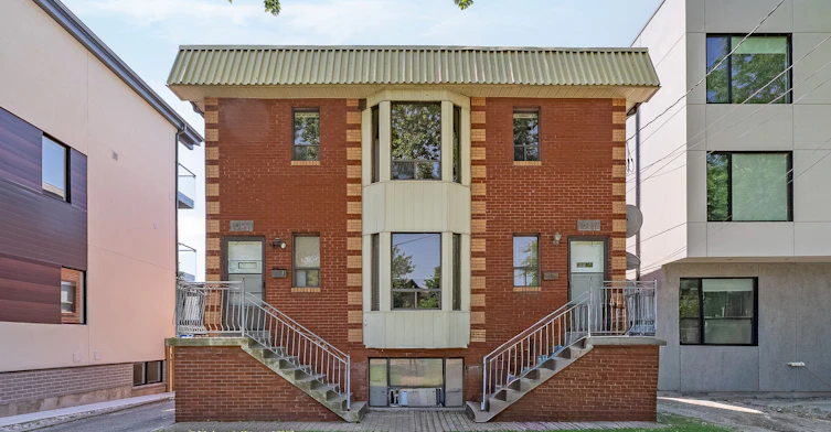 105 Cavell Avenue, Toronto, ON, M8V 1P5