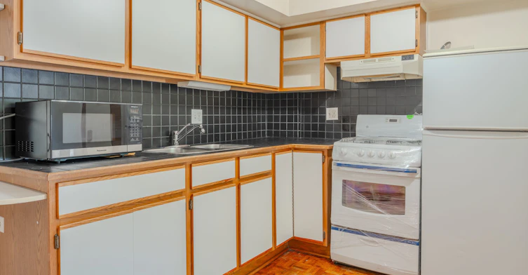 426 Seaton Drive, Oakville, ON, L6L 3Y4 - 6