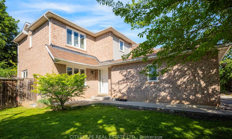 65 Mullis Crescent