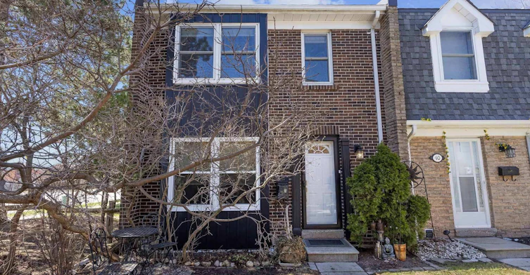 39-1020 Central Park Drive, Brampton, ON, L6S 3J5