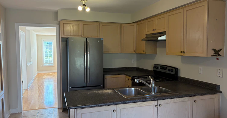 63 Munro Circle, Halton Hills, ON, L7G 6A2 - 2