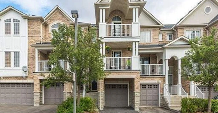 69-601 Shoreline Drive, Mississauga, ON, L5B 4K7