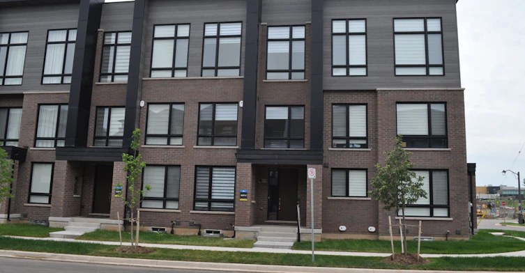 3118 Perkins Way, Oakville, ON, L6H 7Z5