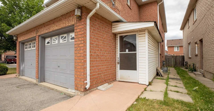 19 Sterritt Drive, Brampton, ON, L6Y 5E4 - 3