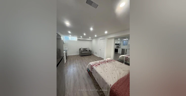 34 Toddville Road, Brampton, ON, L6P 3J2 - 2