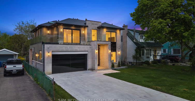 9 Earl Street, Mississauga, ON, L5M 1N6 - 2