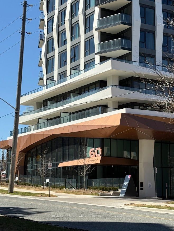 2004-60 Central Park Roadway Road, Toronto, ON, M9A 0E6 - 2