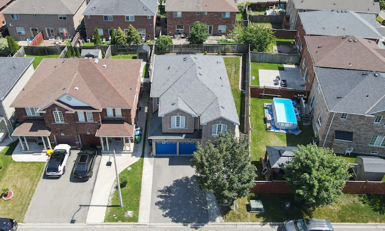 3 Silverbell Court