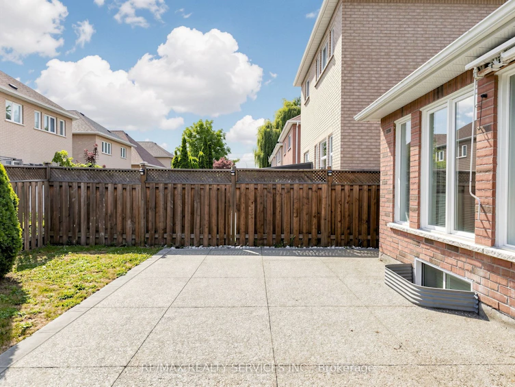 32 Hillpath Crescent, Brampton, ON, L6Z 4T9 - 48