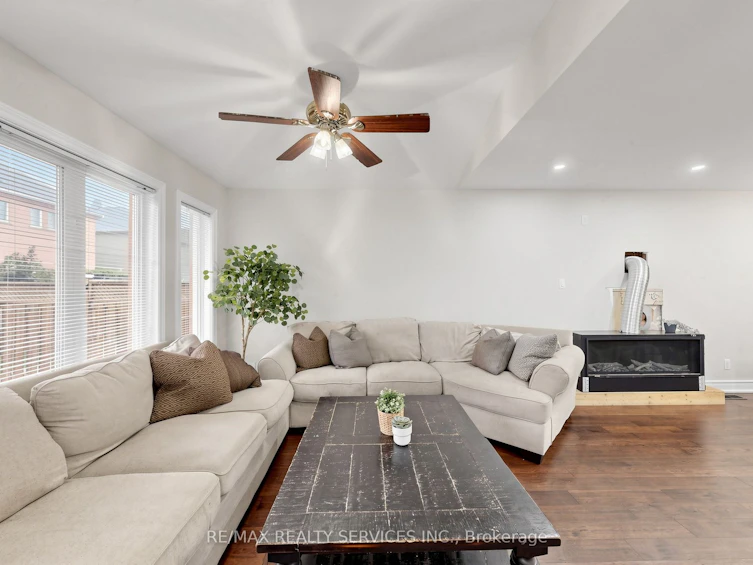 32 Hillpath Crescent, Brampton, ON, L6Z 4T9 - 10