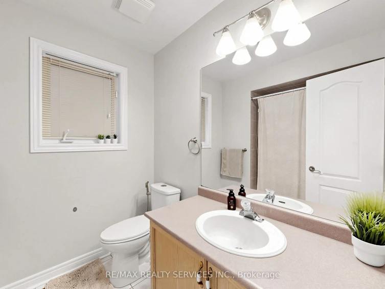 32 Hillpath Crescent, Brampton, ON, L6Z 4T9 - 31