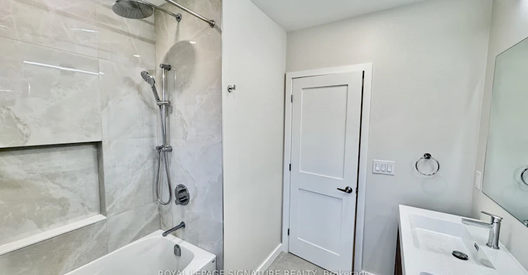 2-981 Glencairn Avenue, Toronto, ON, M6B 2A8 - 11