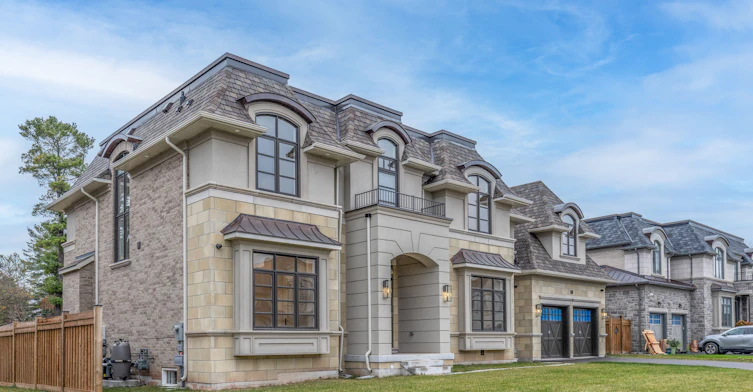 243 Prince George Crescent, Oakville, ON, L6L 6P2 - 2