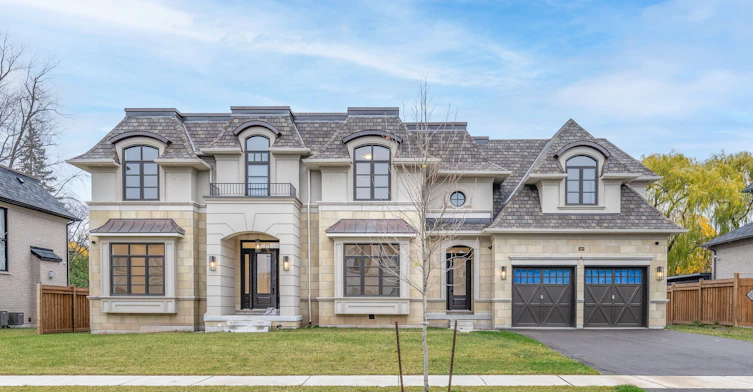 243 Prince George Crescent, Oakville, ON, L6L 6P2