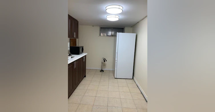 Basement-120 Verobeach Boulevard, Toronto, ON, M9M 1R1 - 8