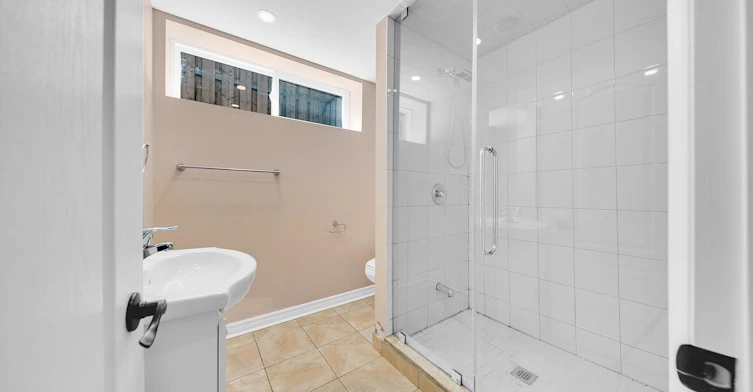 Basement-50 Wall Avenue, Toronto, ON, M9N 2N6 - 4