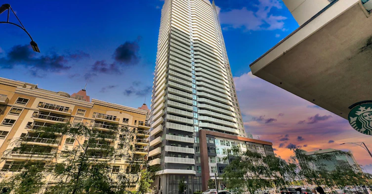 1208-4065 Confederation Parkway, Mississauga, ON, L5B 0L4