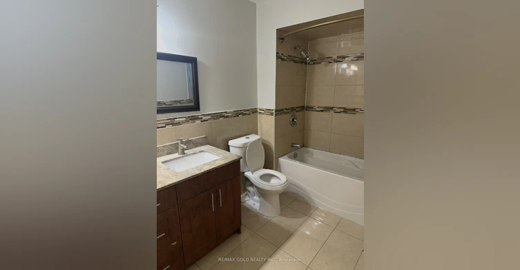 7463 Sigsbee Drive, Mississauga, ON, L4T 3S5 - 5