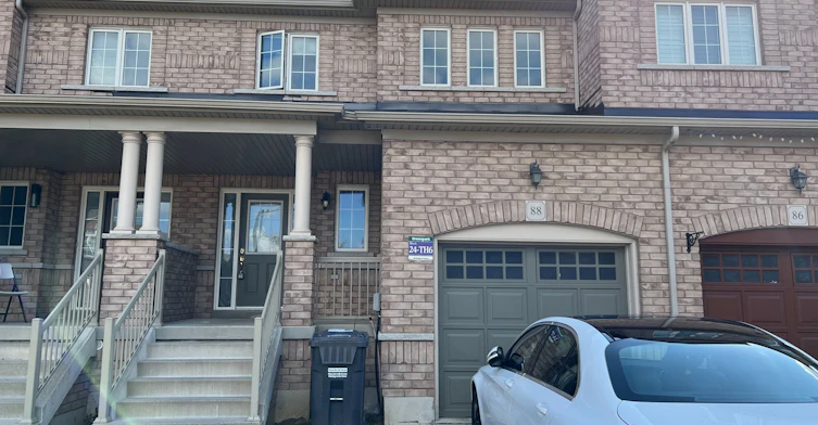 88 Delport Close, Brampton, ON, L6P 3T1