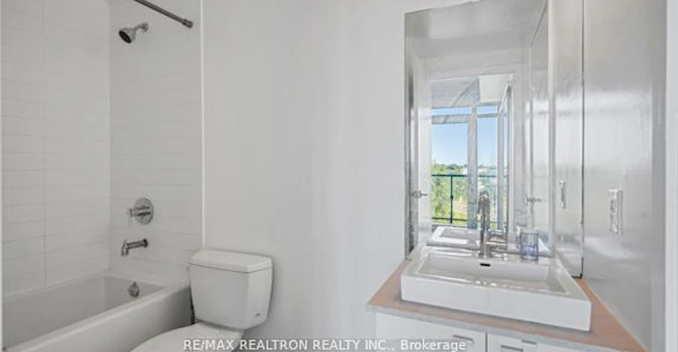 504-105 The Queensway Avenue, Toronto, ON, M6S 5B5 - 17