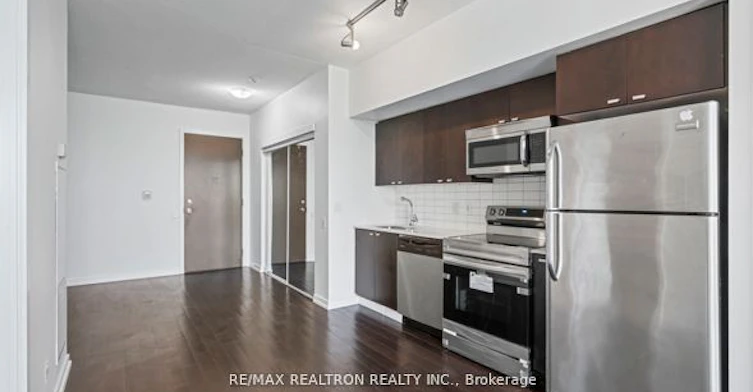 504-105 The Queensway Avenue, Toronto, ON, M6S 5B5 - 12