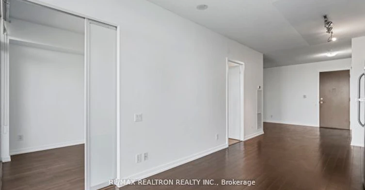 504-105 The Queensway Avenue, Toronto, ON, M6S 5B5 - 10
