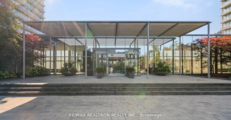 504-105 The Queensway Avenue, Toronto, ON, M6S 5B5 - 3
