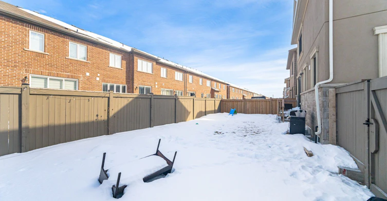 Upper-744 Kennedy Circle E, Milton, ON, L9E 1R9 - 43