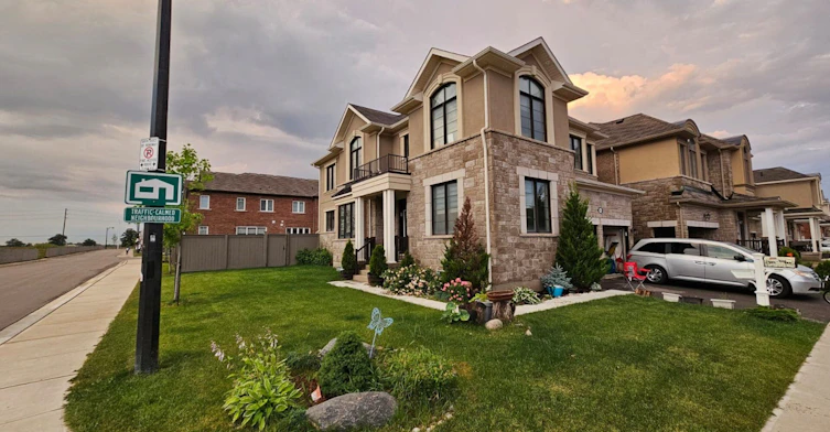 Upper-744 Kennedy Circle E, Milton, ON, L9E 1R9 - 47