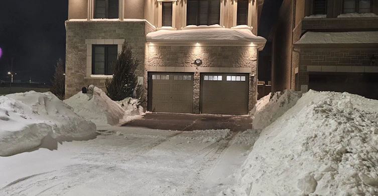 Upper-744 Kennedy Circle E, Milton, ON, L9E 1R9 - 48