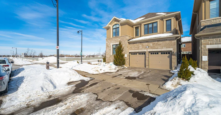 Upper-744 Kennedy Circle E, Milton, ON, L9E 1R9 - 5