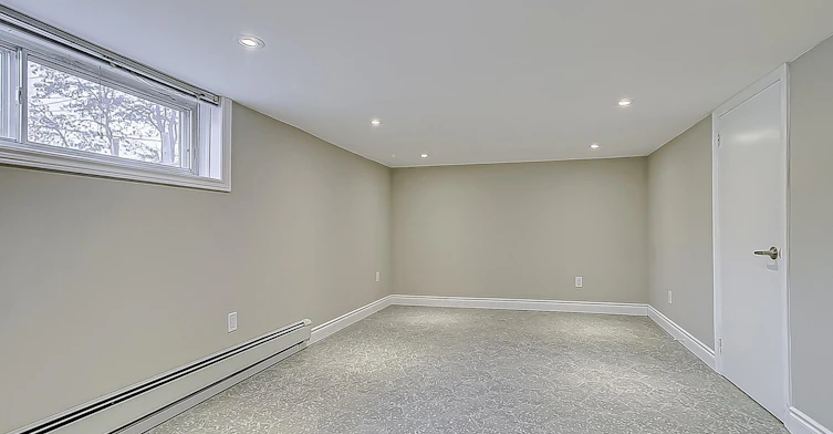 BSMT-554 Caledonia Road, Toronto, ON, M6E 4V4 - 5
