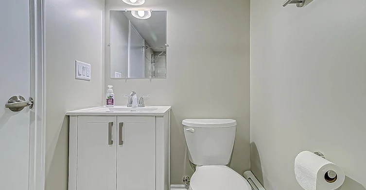 BSMT-554 Caledonia Road, Toronto, ON, M6E 4V4 - 10