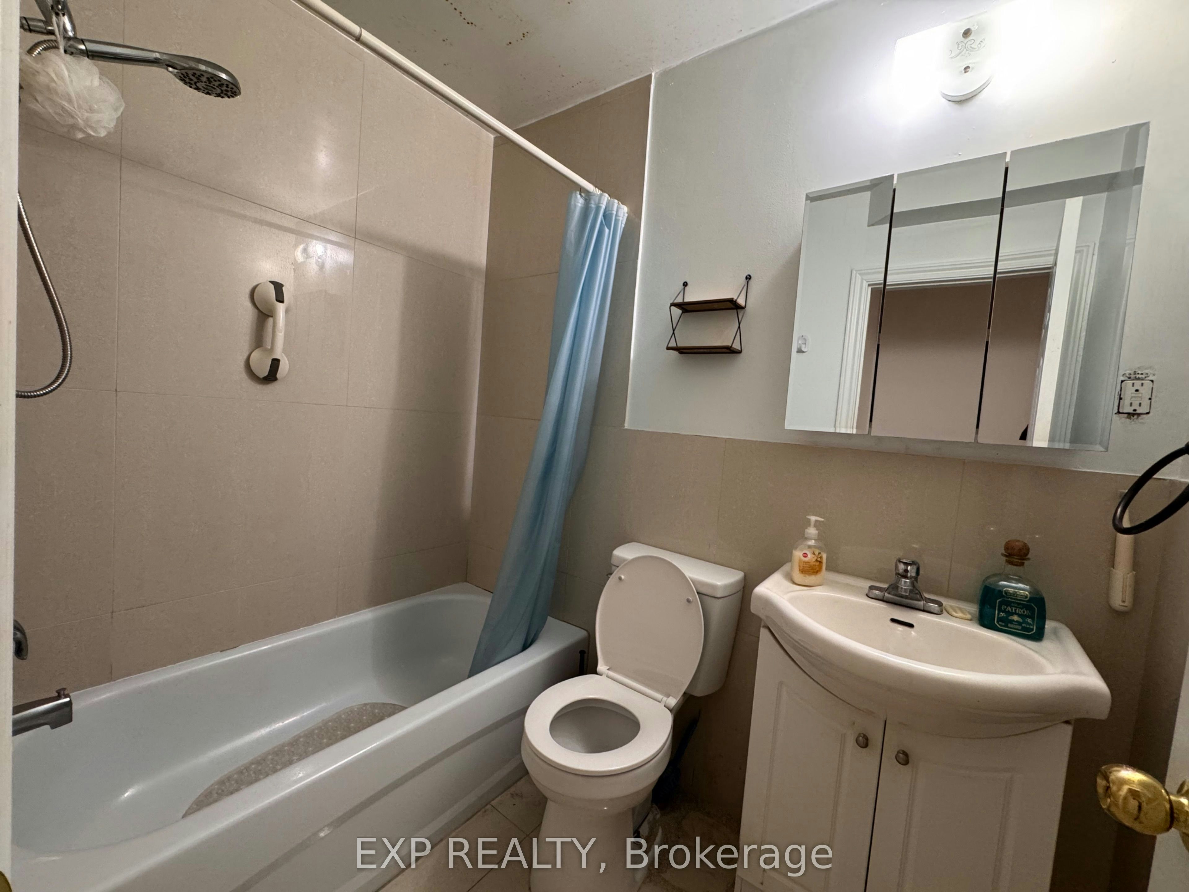 3-256 Lakeshore Road E, Mississauga, ON, L5G 1G9 - 8