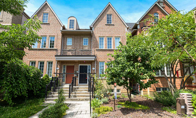 293 Murray Ross Parkway