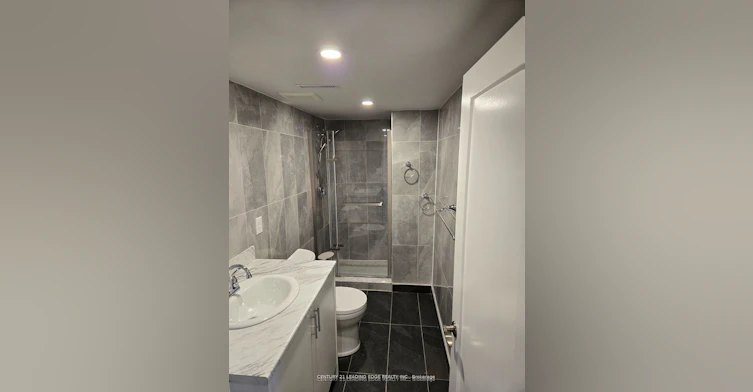 10 Lambton Avenue, Toronto, ON, M6N 2S1 - 3